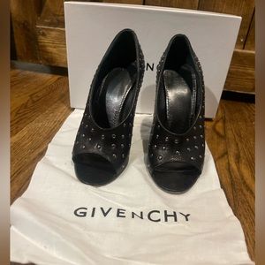 Givenchy Open Toe Pump with Studs 36.5